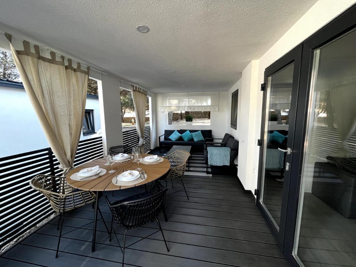 Luxury Mobile Home Pretty Green - Premium - Oaza Mira Resort -50 M From The Beach Drage Exterior photo